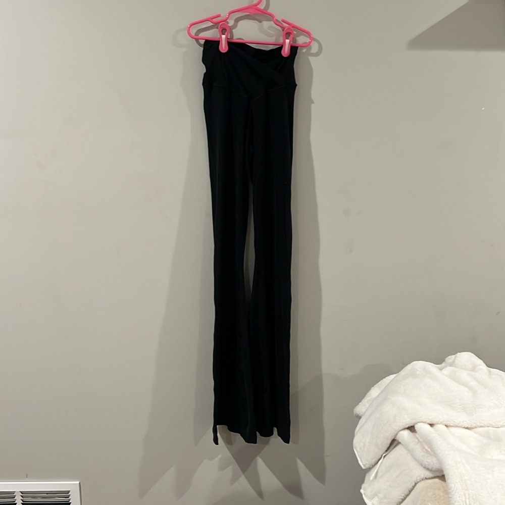 Arie Flare Black leggings